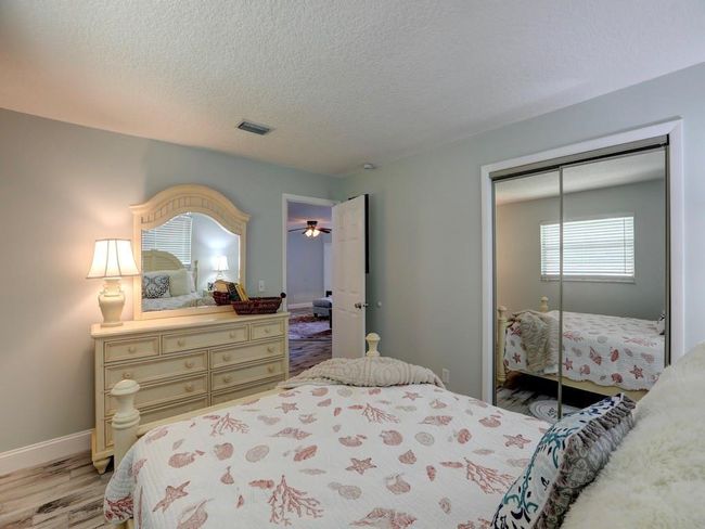 1379 Scroll St, House other with 2 bedrooms, 2 bathrooms and null parking in Sebastian FL | Image 16