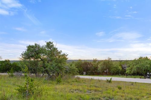32000 Mirela Ann Rd, Dripping Springs, TX, 78620 | Card Image