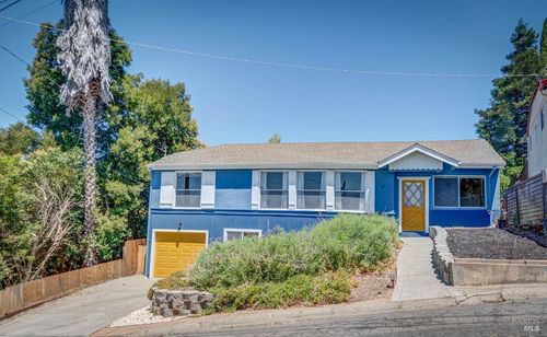 47 Buena Vista Street, Benicia, CA, 94510 | Card Image