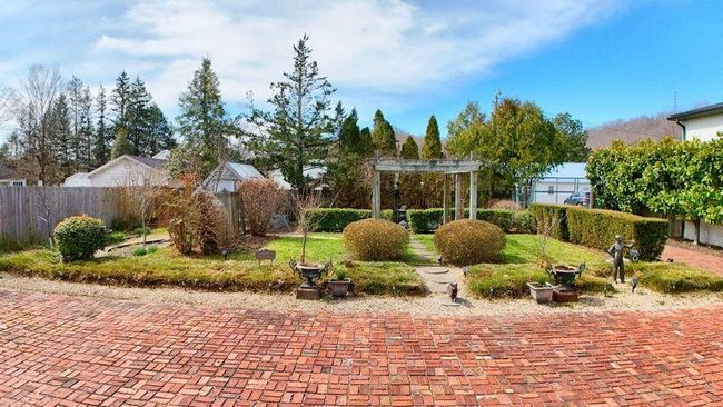 202 Black St, House other with 15 bedrooms, 10 bathrooms and null parking in Barbourville KY | Image 121