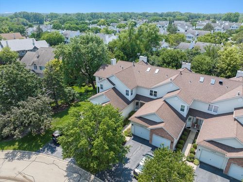 1570 Darien Lake Dr, Darien, IL, 60561-5085 | Card Image