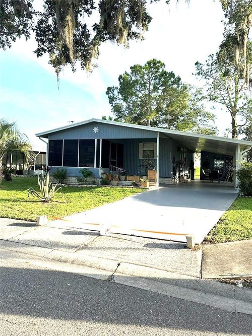 6456 Presidential Cir, Zephyrhills, FL, 33540-7512 | Card Image