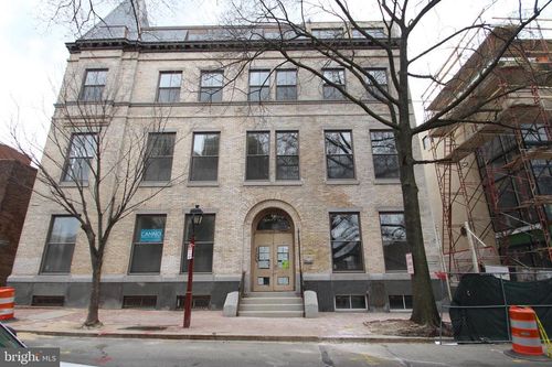 apt-203-220 S 3rd St, PHILADELPHIA, PA, 19106-3837 | Card Image