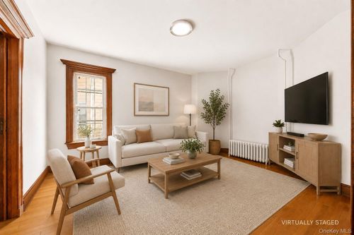 4647 Bedford Ave, Brooklyn, NY, 11235-2611 | Card Image