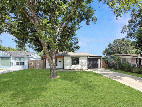 7330 Hurtgen Forest Rd, Houston, TX, 77033-3441 | Card Image