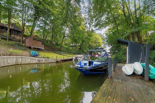 535 Green Acre Cir, Howard, OH, 43028-9259 | Card Image