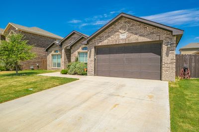 6714 Commonwealth Rd, House other with 4 bedrooms, 2 bathrooms and 2 parking in Midland TX | Image 2