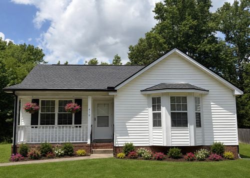 410 Roselawn Dr, Clarksville, TN, 37042-3961 | Card Image