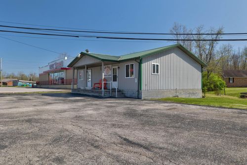 5657 Main St, Clay City, KY, 40312-1308 | Card Image