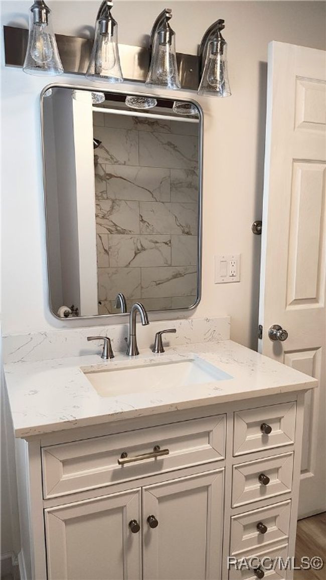 2nd bath | Image 23