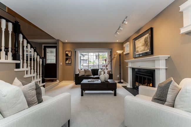 131 Aspenwood Dr, House other with 4 bedrooms, 4 bathrooms and 4 parking in Port Moody BC | Image 4
