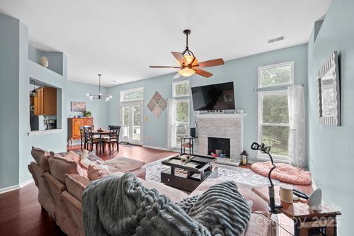 8525 Indian Summer Trl, Harrisburg, NC, 28075-8693 | Card Image