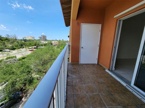 405-1300 Ne 109th St, Miami, FL, 33161-7321 | Card Image