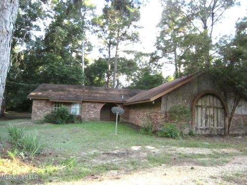 1038 Page Dr, McComb, MS, 39648-9501 | Card Image