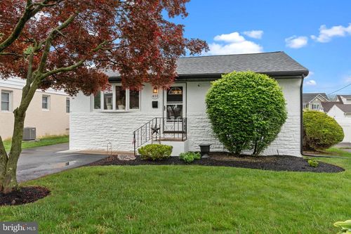 422 Jefferson Ave, LANGHORNE, PA, 19047-5336 | Card Image