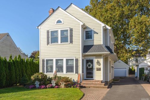 6 Euston Road, Garden City, NY, 11530 | Card Image