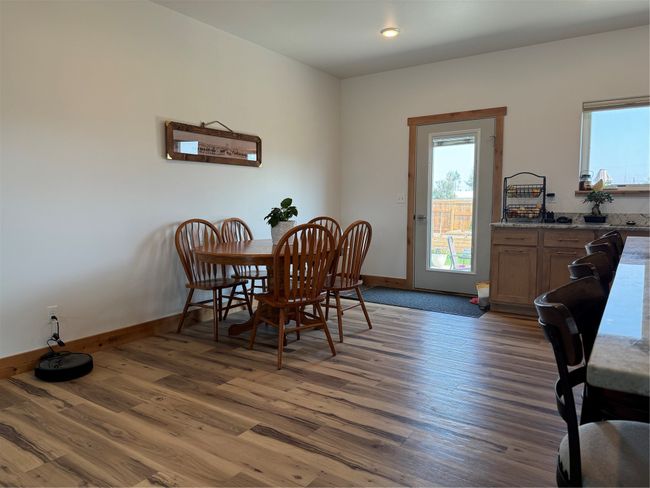 Dining Room/Exit to Back Yard | Image 20