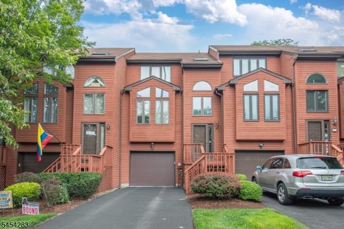 45 Sampson St, Saddle Brook, NJ, 07663-5933 | Card Image