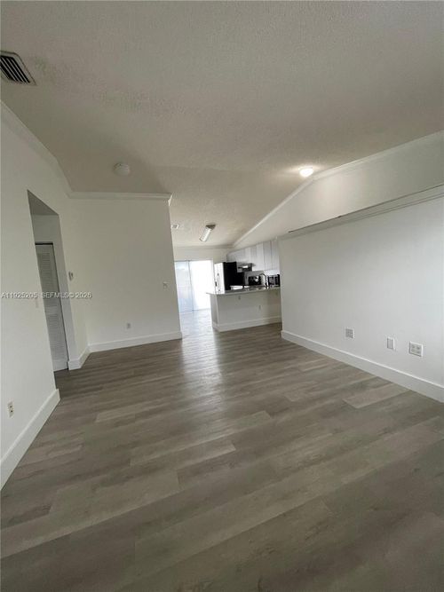 211-3375 W 76th St, Hialeah, FL, 33018-1776 | Card Image