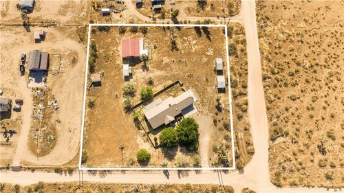 11670 Nevada Rd, Phelan, CA, 92371 | Card Image