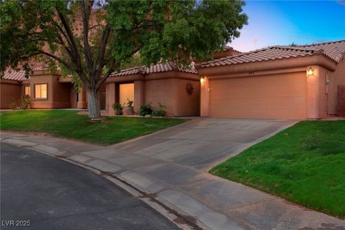 957 Diamond Cir, Mesquite, NV, 89027-2932 | Card Image