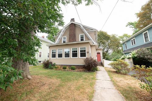 511 Robineau Rd, Syracuse, NY, 13207-1619 | Card Image