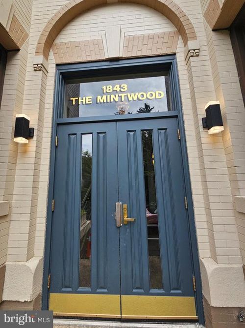 apt-204-1843 Mintwood Pl Nw, WASHINGTON, DC, 20009-1970 | Card Image