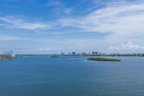 1701-4000 Towerside Ter, Miami, FL, 33138-2235 | Card Image
