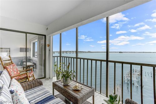 apt-402-2711 1st St, Fort Myers, FL, 33916-1843 | Card Image