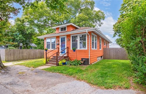 203 Wendell Road, Warwick, RI, 02888 | Card Image