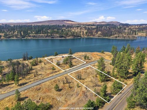 20005 W Chandler Ave, Medical Lake, WA, 99022-5126 | Card Image