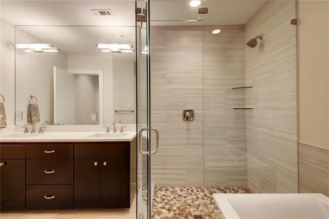 1708 Ullrich Ave, House other with 3 bedrooms, 3 bathrooms and 2 parking in Austin TX | Image 20