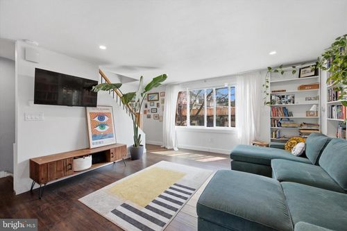 125 E Moreland Ave, PHILADELPHIA, PA, 19118-3508 | Card Image