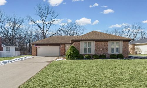 3636 Tuttle St, Danville, IL, 61832-1036 | Card Image