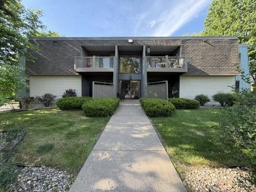 unit-202-1609 Sawyer Dr, Marshfield, WI, 54449-1245 | Card Image
