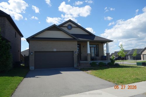 8 Abbott St, Belleville, ON, K8N0E7 | Card Image