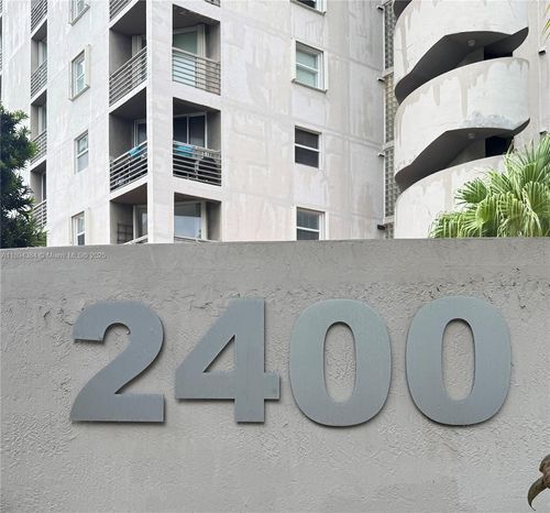 apt-204-2400 Sw 3rd Ave, Miami, FL, 33129-2050 | Card Image
