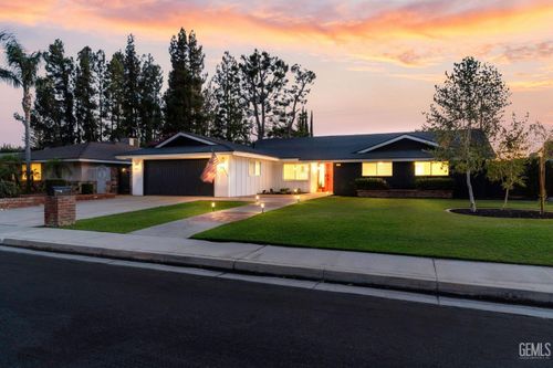 419 Starmount Ln, Bakersfield, CA, 93309 | Card Image