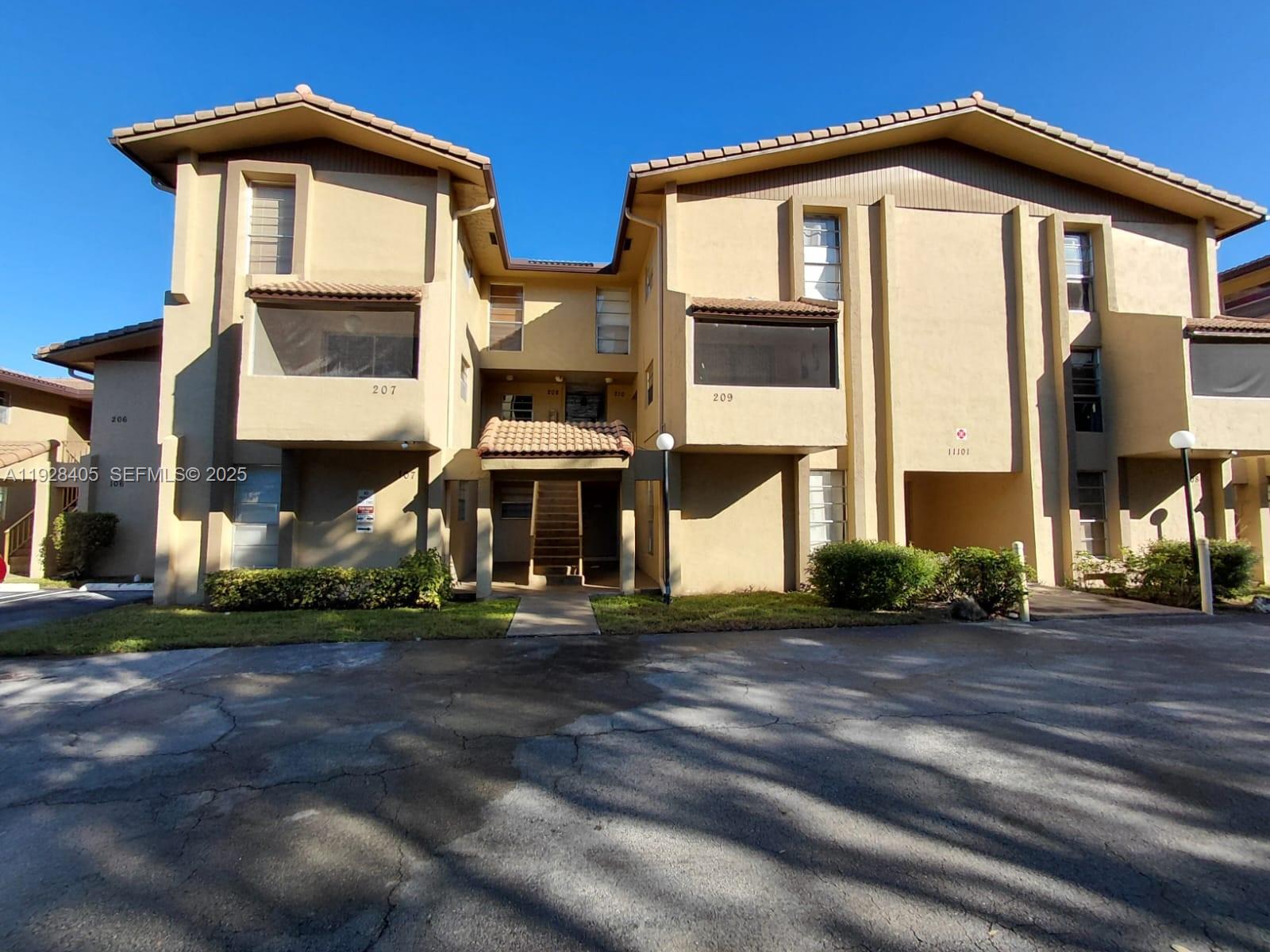 Residential Lease in Coral Springs
