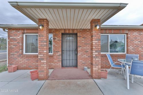 401 N Kinsley Ave, Winslow, AZ, 86047-3621 | Card Image