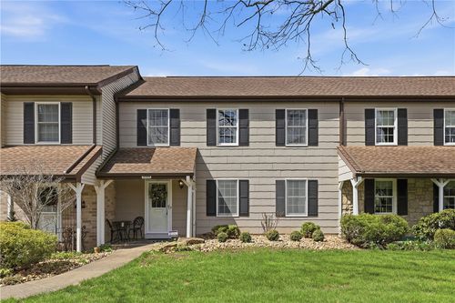 233 Roscommon Pl, Canonsburg, PA, 15317-2447 | Card Image