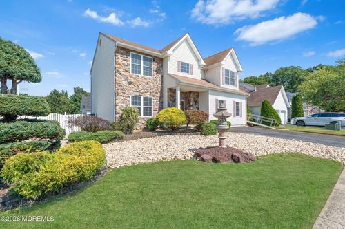 108 Nutmeg Rd, Aberdeen, NJ, 07747-1364 | Card Image
