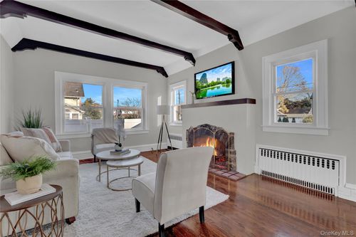 64 W Milton St, Freeport, NY, 11520-2128 | Card Image