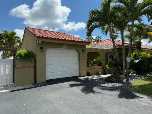 1227 Seagrape Cir, Weston, FL, 33326-2725 | Card Image
