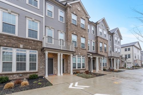 1038 Station Rd, Somerville, NJ, 08876-3487 | Card Image