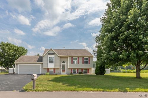 5176 Novara Ln, Clay, NY, 13041-8800 | Card Image