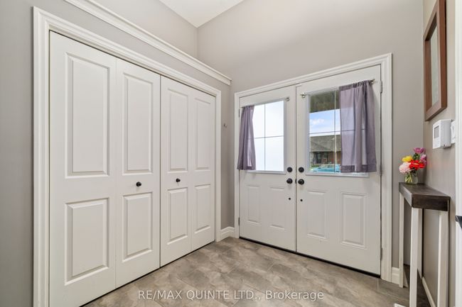 8 Mcintosh Cres, House other with 5 bedrooms, 2 bathrooms and 2 parking in Trenton ON | Image 22