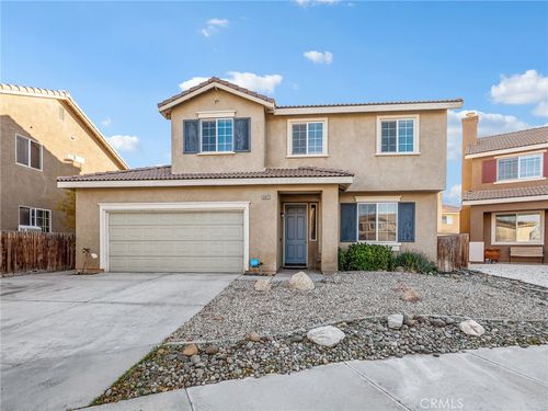 15647 Choctaw Ct, Victorville, CA, 92395 | Card Image