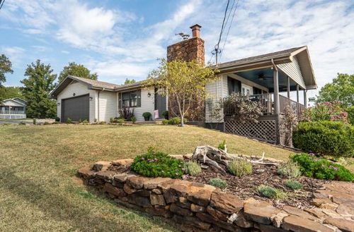 21 Hilltop Dr, Kimberling City, MO, 65686-9648 | Card Image