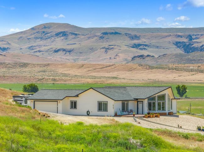 8142 Us Highway 95, House other with 3 bedrooms, 2 bathrooms and 2 parking in Marsing ID | Image 48